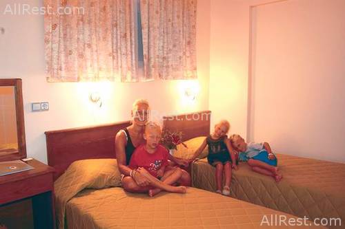 Gold Safran Hotel 6